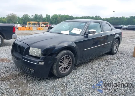 2010 Chrysler 300 Touring/Signature Series/Executive Series z USA, uszkodzony, nr VIN 2C3CA5CVXAH162184